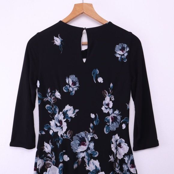 WHITE HOUSE BLACK MARKET Floral Dress - Picture 4 of 6